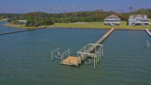 Dolphin Lookout home