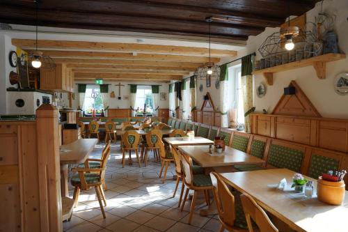 Hotel Gasthof Weißer Löwe 2