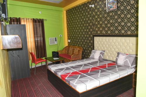 Hotel Mountain View And Rooftop Restaurant - Chirali
