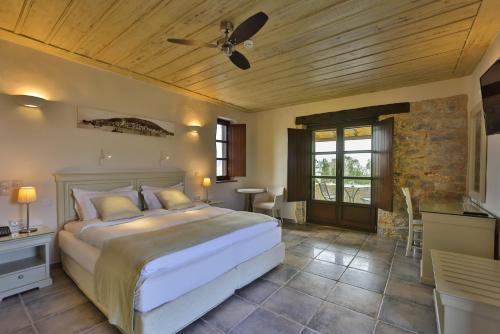 Castello Antico Hotel in Mavrovouni (Gytheio)