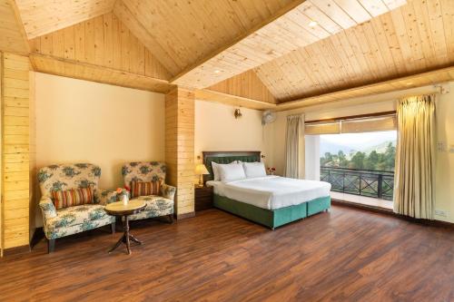 1 king bed, 2 sofa beds