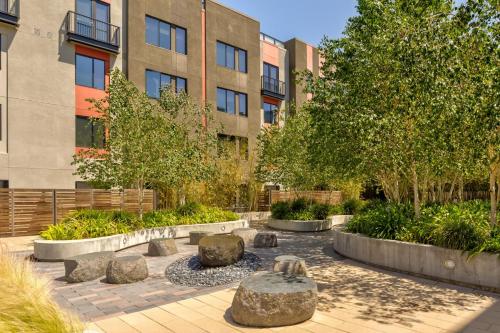 Santana Row 1BR w Gym BBQ 10 mins to Target SFO-846