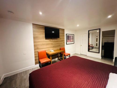 Casa Blanca Inn & Suites Whittier in Whittier, USA