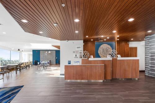 Fairfield by Marriott Inn & Suites San Francisco Pacifica - image 14