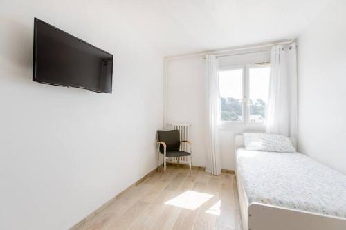 Private room in renovated apartment - Tram 1 min walk, Nice (photo 11)