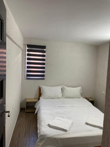 2 bedrooms, 2 beds