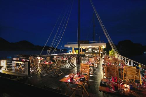 V'Spirit Cruise