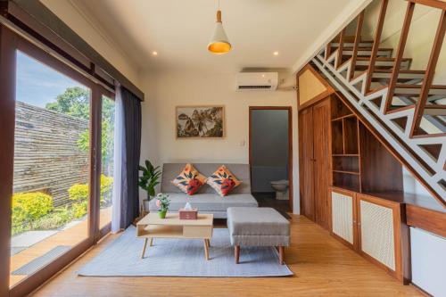 Kabeh Jati Garden Villa and Restaurant Room Type - Triangle House