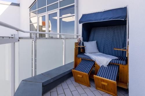 One-Bedroom Apartment image 10