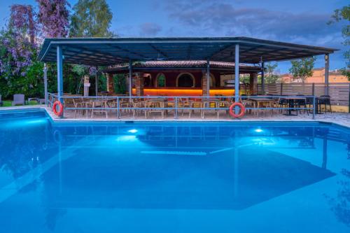 Folies Corfu Town Hotel Apartments