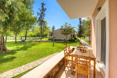 Folies Corfu Town Hotel Apartments - image 2