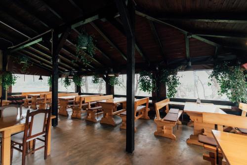 Restoran i sobe Savić (Restoran i sobe Savic) in Gornji Budacki