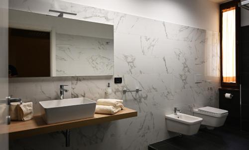 Palace Eight - Suites & Spa 2
