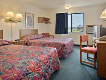 Super 8 by Wyndham Huron, Huron (photo 7)