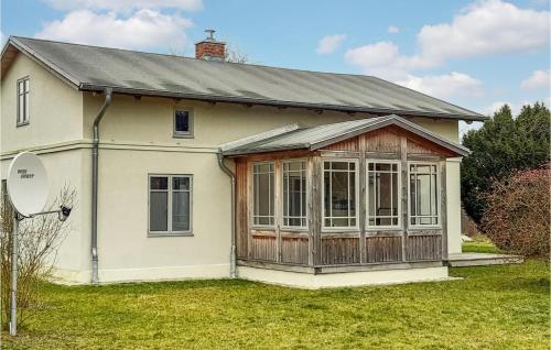 Beautiful Home In Warthe With Kitchen