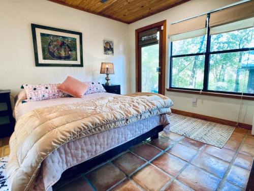 Jania Boho Chic Retreat in Austin, USA