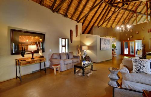 Black Rhino Game Lodge