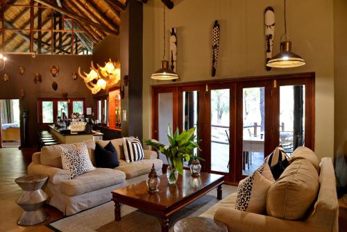 Black Rhino Game Lodge