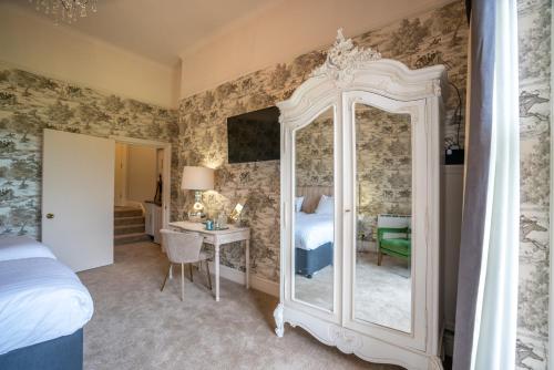 Broome Park Hotel - image 10