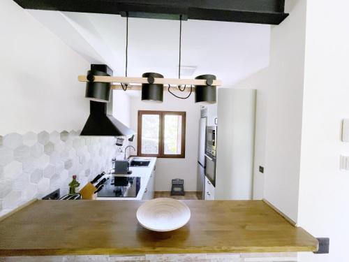 Konyha, La Fontanilla en Estación de El Espinar (La Fontanilla en Estacion de El Espinar) in La Estacion de El Espinar