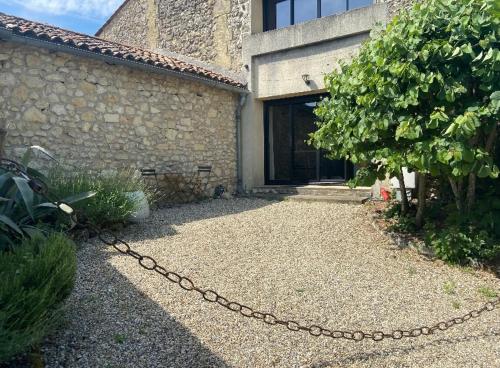Dārzs, Le clos du Mesnil, Logement totalement indépendant (Le clos du Mesnil, Logement totalement independant) in Portets