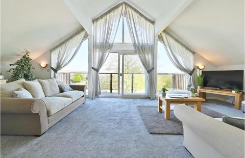 Puffin Hot tub Lodge, 4 bedrooms Resort, Pool,Gym,Bar 3