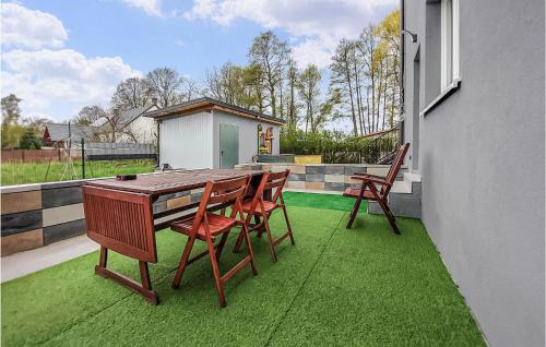 Awesome Apartment In Wilcze With Wifi