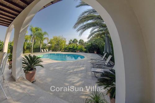 Amazing Pool, Complete Privacy, Amenities and Beach nearby, Peyia (Foto 9)