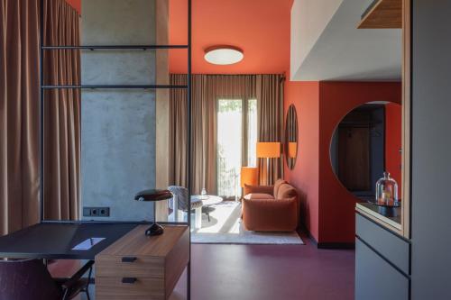 Emilu Design Hotel