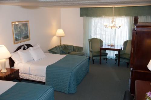 River Terrace Inn - image 3