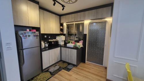 Homestay Suria Pantai Bangsar - image 4