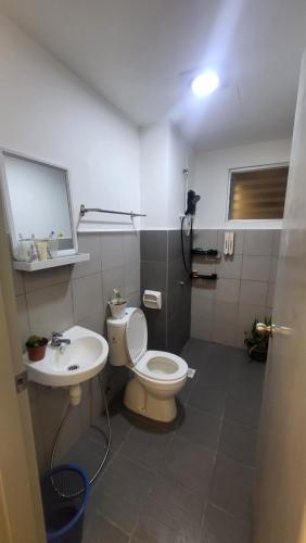 Homestay Suria Pantai Bangsar - image 11