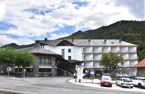 . Hotel y Apartamentos SNÖ Isaba