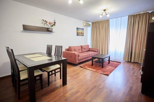 Queen Apartment Athenee 1