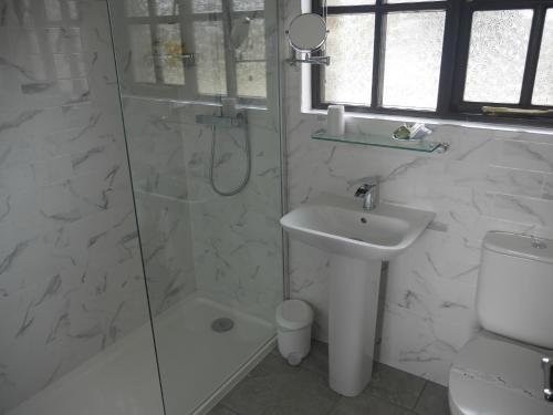 Talehay Cottages - image 10