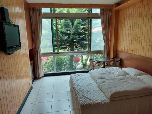 2 twin beds