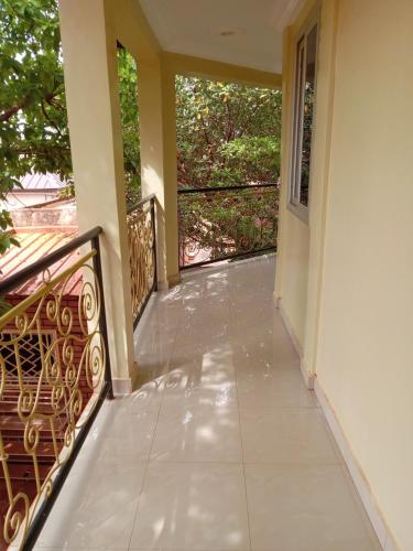 Oasis Lawafossi in Bobo Dioulasso