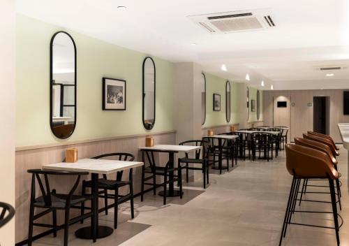 Pub/Hol, Alfons Hotel in Menorca