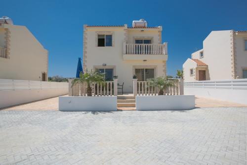 Tonia Seaview Villas