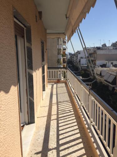 Andromaxi 2BR Apt near SNFCC AC WiFi - image 14