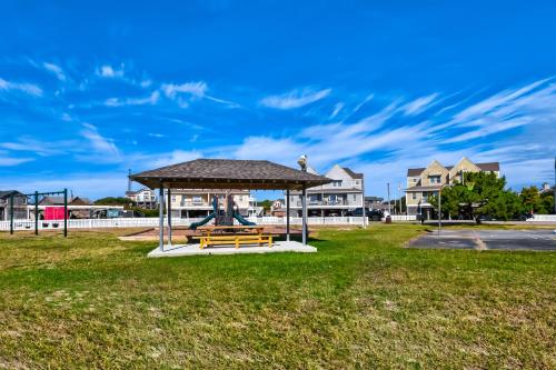 Conch & Crane Conch & Crane