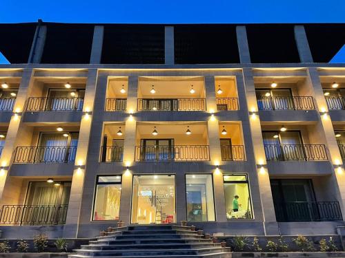 . Dream Hotel