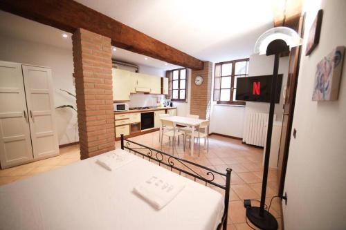 [Piazza Garibaldi] free Wi-fi and Netflix - Apartment - Parma