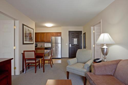 Staybridge Suites Palmdale, an IHG Hotel