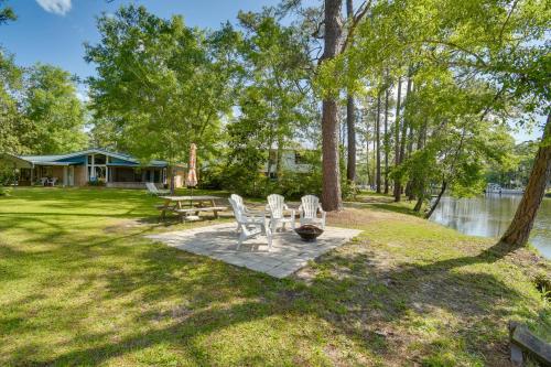 Waterfront Foley Area Home - 15 Mi to Gulf! - image 8