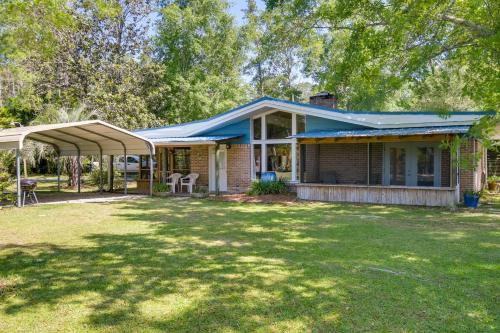 Waterfront Foley Area Home - 15 Mi to Gulf! - image 11