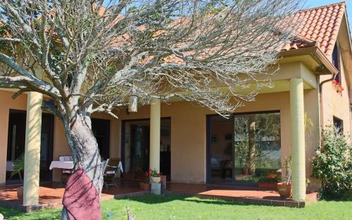 Espectacular casa a dos minutos de Playa America