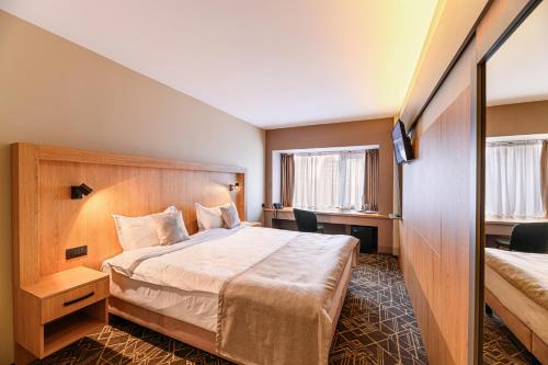 HOTEL CENTRAL Pascani in Hanul Ancuței
