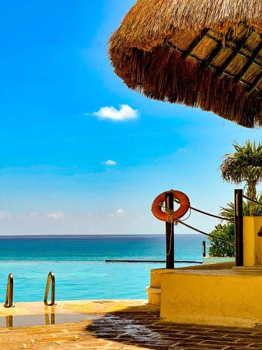 Beachside Apartments Cancun, Cancún