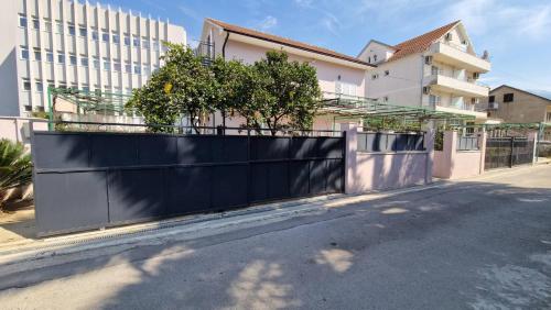 Ioannis Apartments - image 3